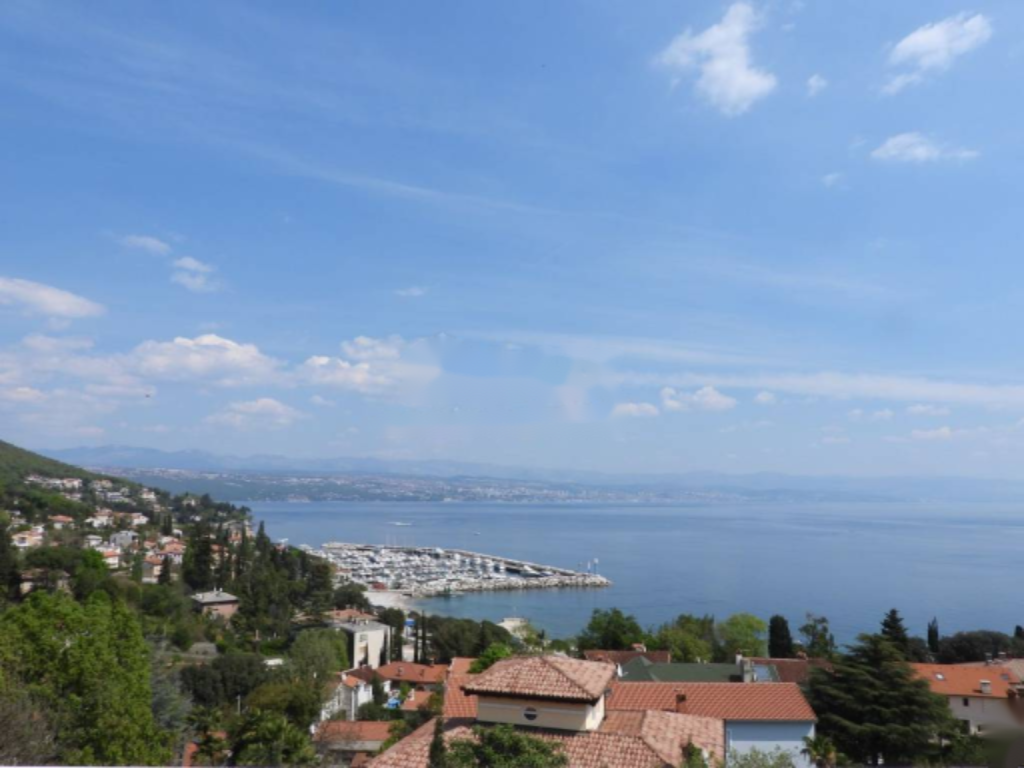 House in Opatija, Croatia, 691 m² - picture 2