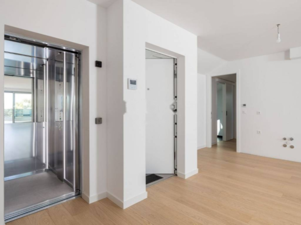 House in Opatija, Croatia, 1 565 m² - picture 13