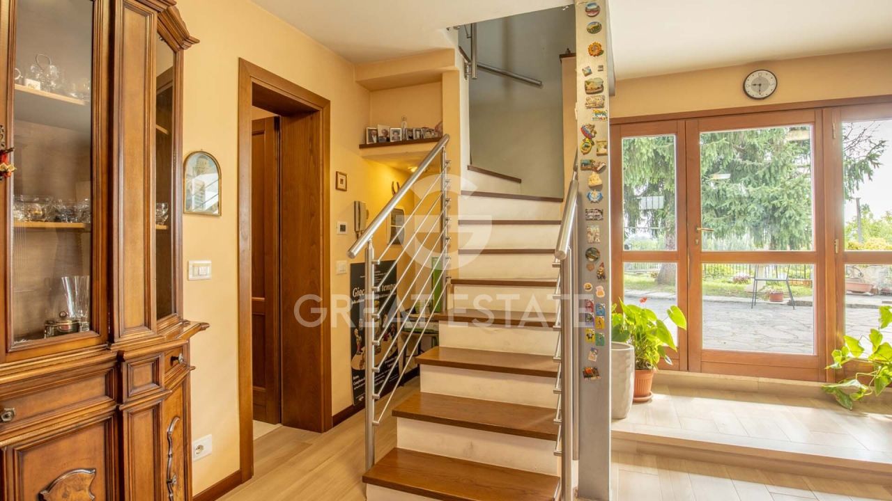 Villa in Castiglione del Lago, Italy, 210.25 m² - picture 11