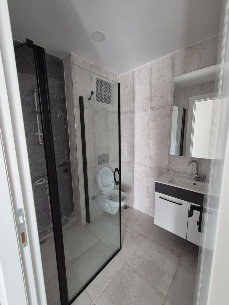 Flat in Mersin, Turkey, 85 m² - picture 12