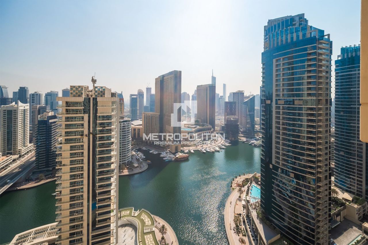 Apartamento en Dubái, EAU, 256 m² - imagen 1