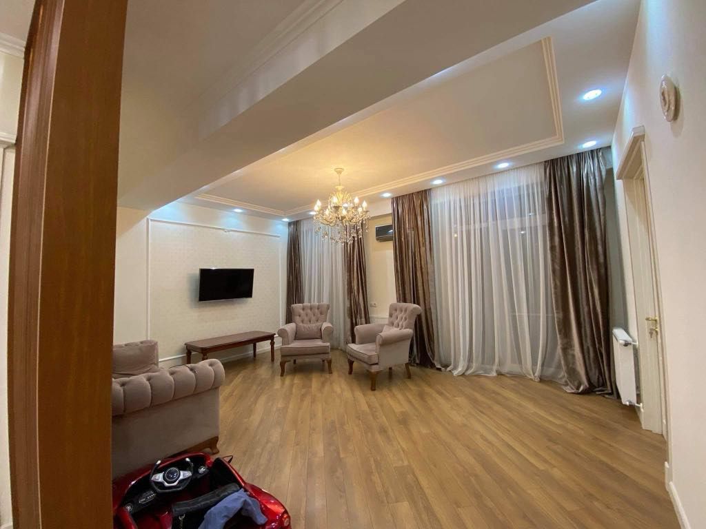 Flat in Tbilisi, Georgia, 108 m² - picture 2