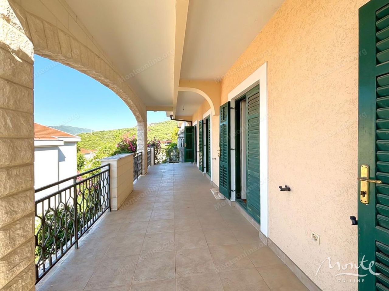 Villa en Herceg-Novi, Montenegro, 252 m² - imagen 3