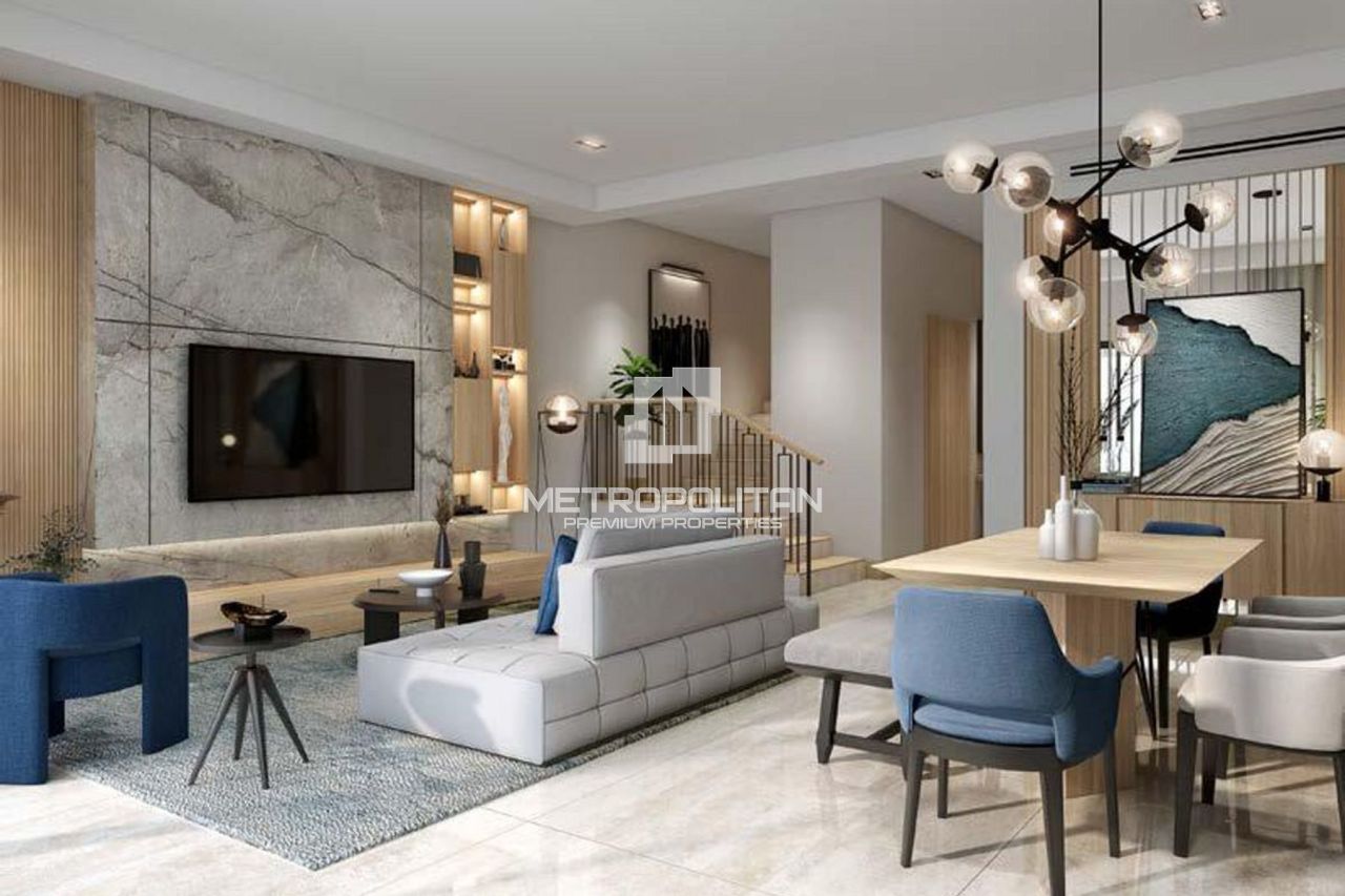 Townhouse in Dubai, UAE, 211 m² - picture 2