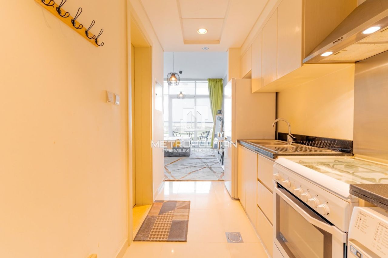 Apartment in Dubai, UAE, 38 m² - picture 6