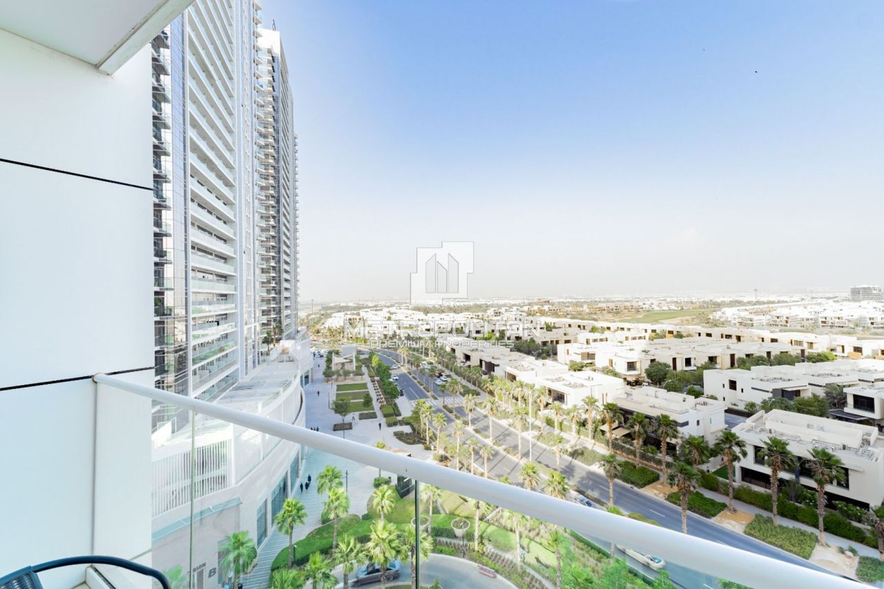 Apartment in Dubai, UAE, 38 m² - picture 8