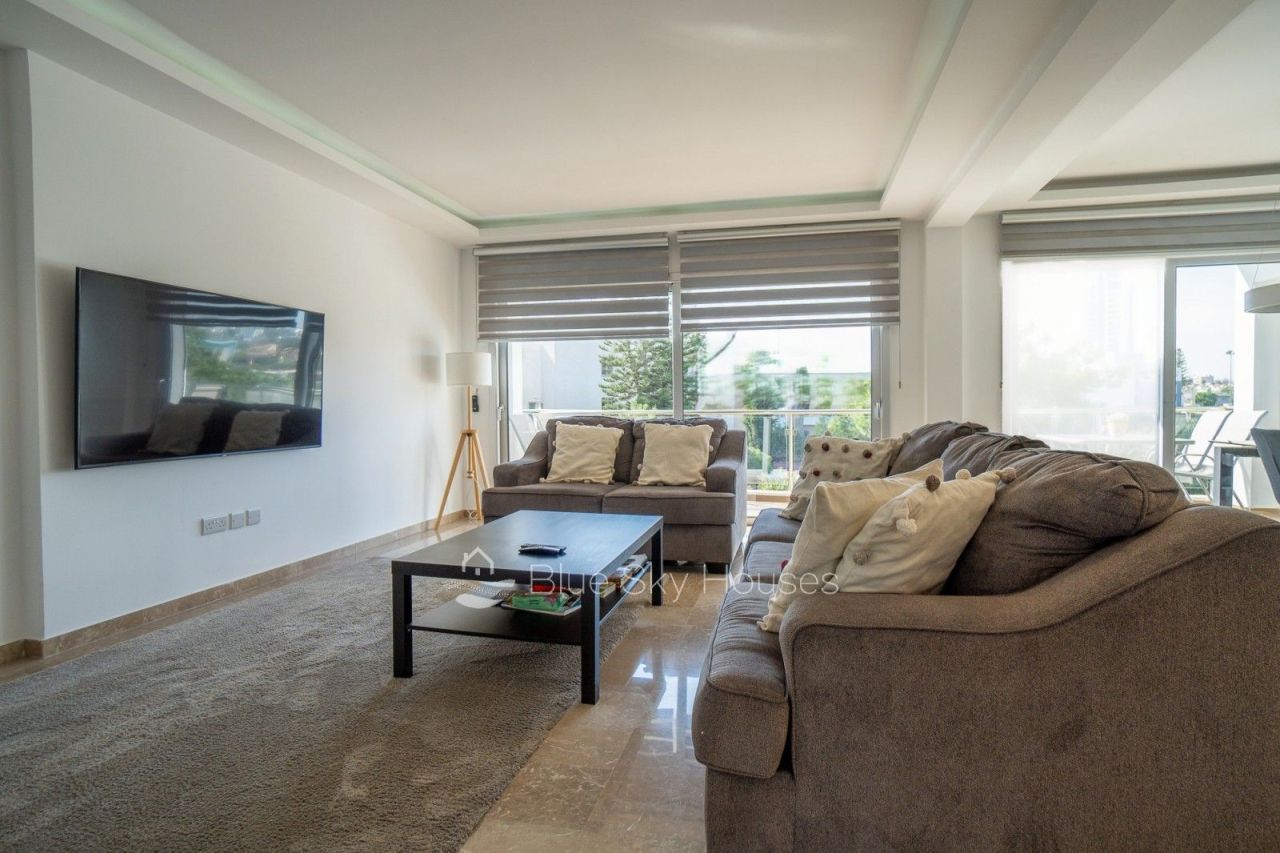 Apartment in Limassol, Cyprus, 143 m² - picture 1