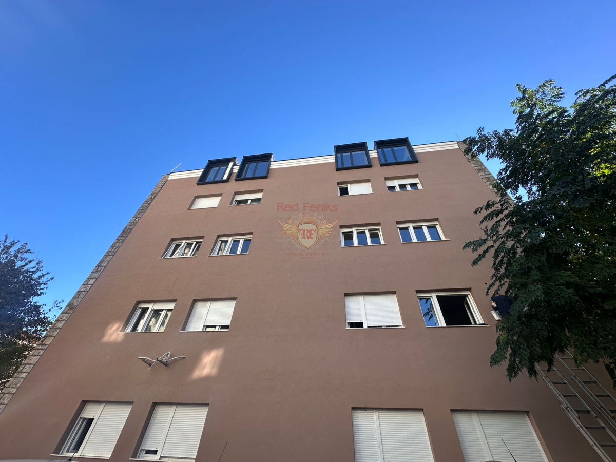 Piso en Tivat, Montenegro, 68 m² - imagen 4