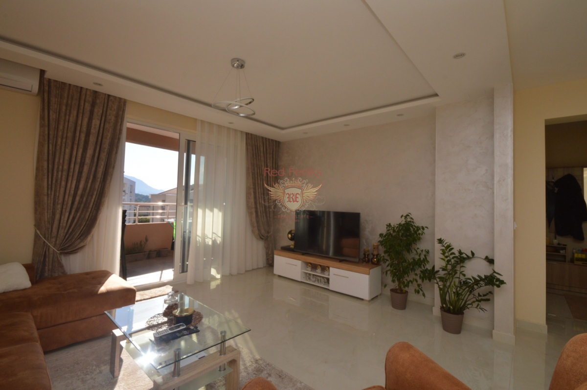 Piso en Tivat, Montenegro, 84 m² - imagen 9