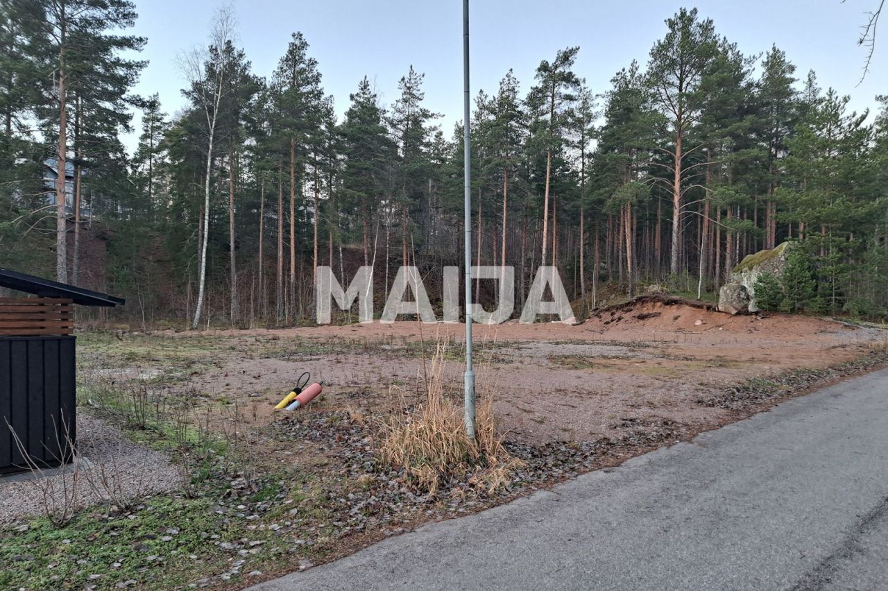 Terreno a Loviisa, Finlandia, 2 023 m2 - foto 1