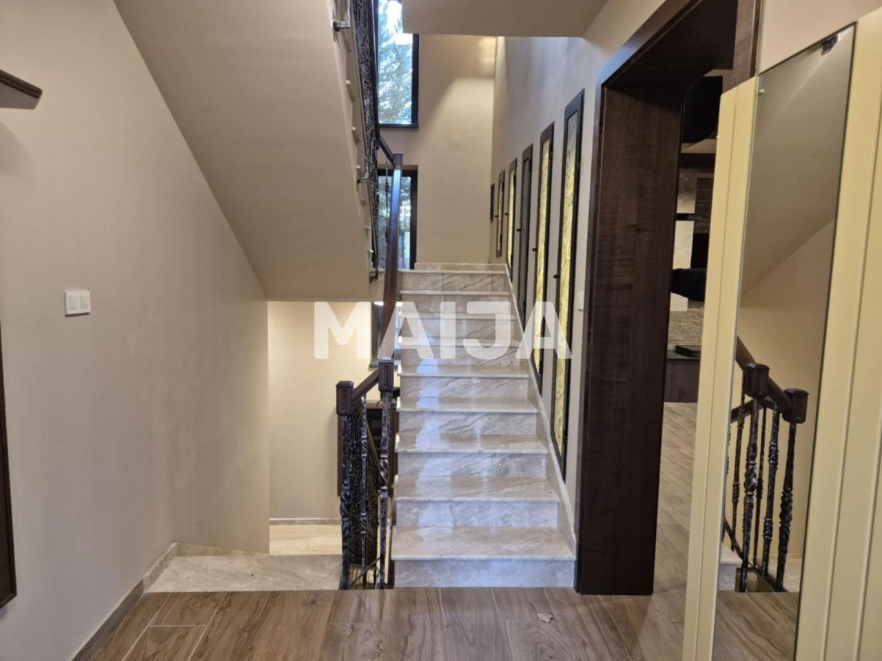 House Csömör, Hungary, 221 m² - picture 6