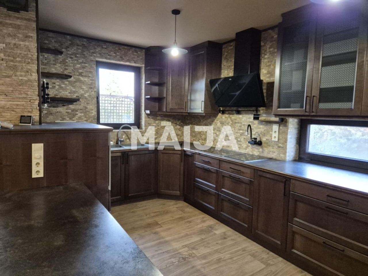 House Csömör, Hungary, 221 m² - picture 10