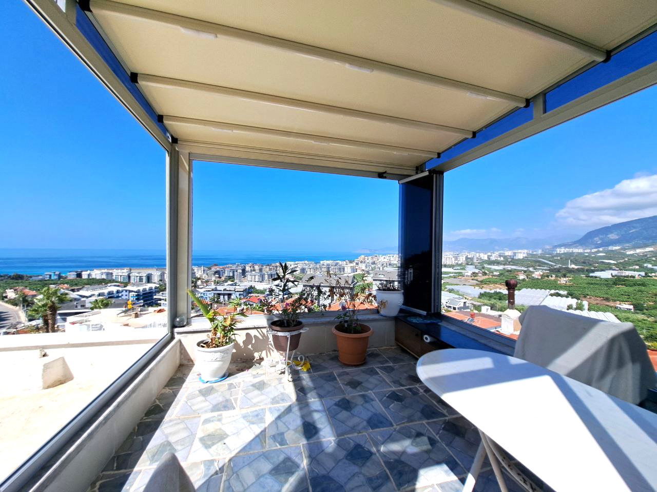 Villa en Alanya, Turquia, 400 m² - imagen 1