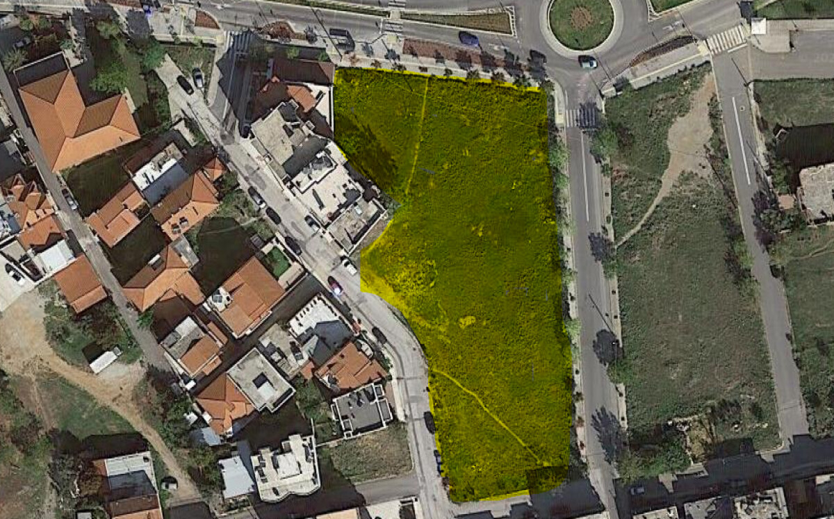 Grundstück in Thessaloniki, Griechenland, 3 940 m² - Foto 1