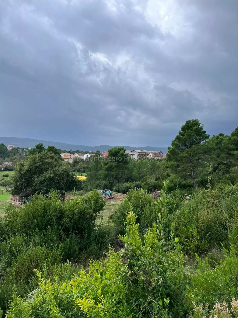 Terreno a Tivat, Montenegro, 1 220 m2 - foto 2