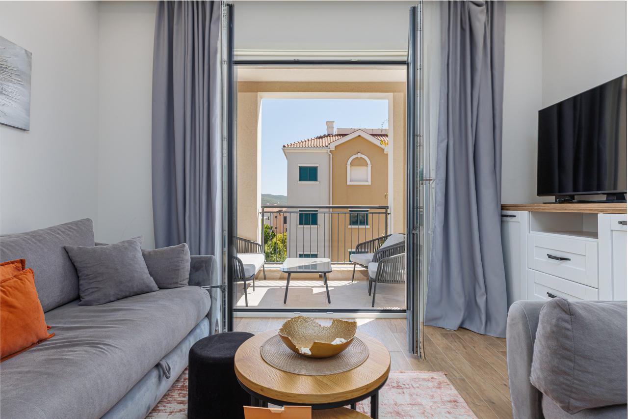 Wohnung in Tivat, Montenegro, 50 m² - Foto 1