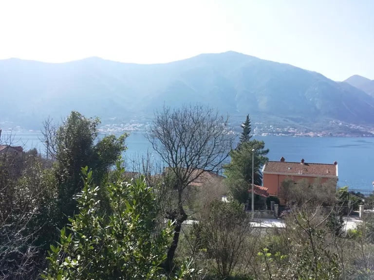 Land in Dobrota, Montenegro, 2 400 m² - picture 9