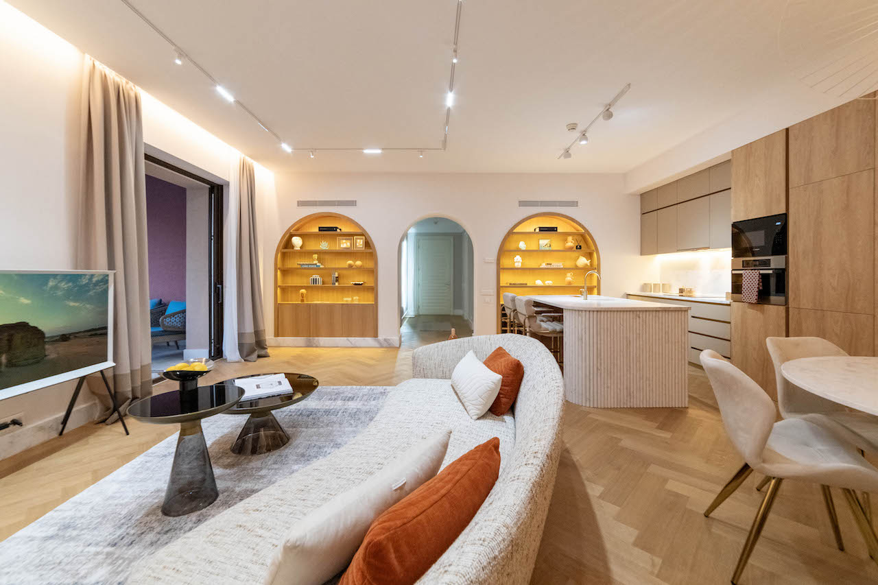 Flat in Tivat, Montenegro, 201 m² - picture 1