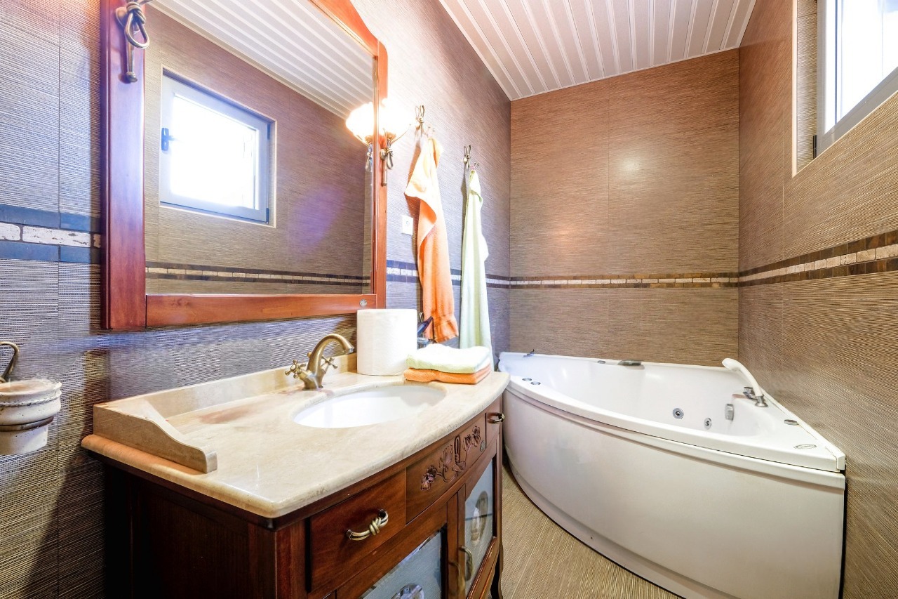 Flat in Budva, Montenegro, 179 m² - picture 8