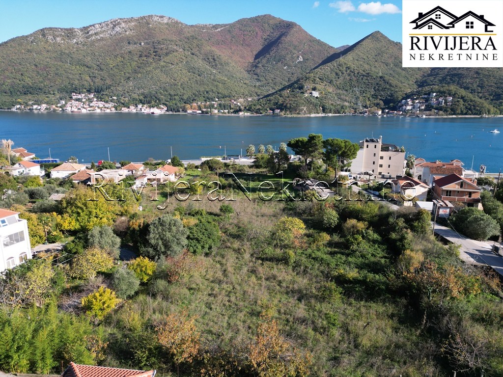 Terreno a Herceg-Novi, Montenegro, 1 330 m2 - foto 2