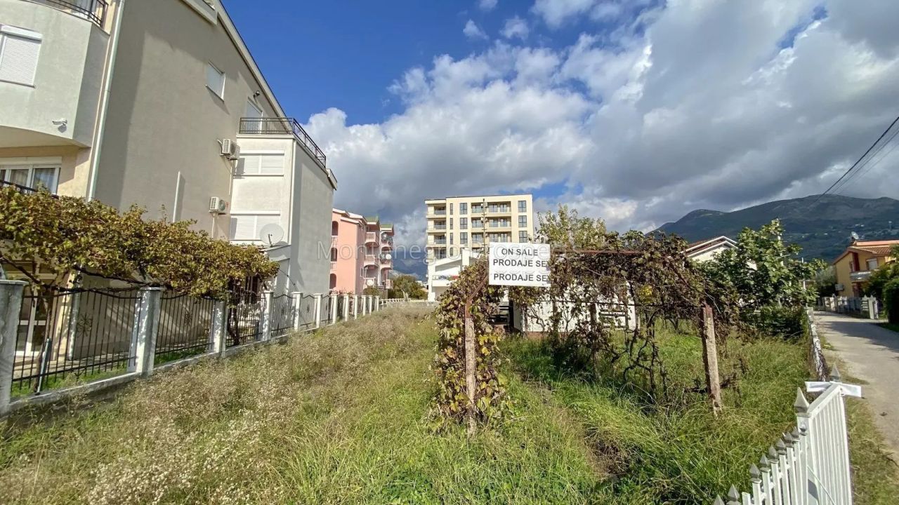 Land in Bar, Montenegro, 592 m² - picture 3