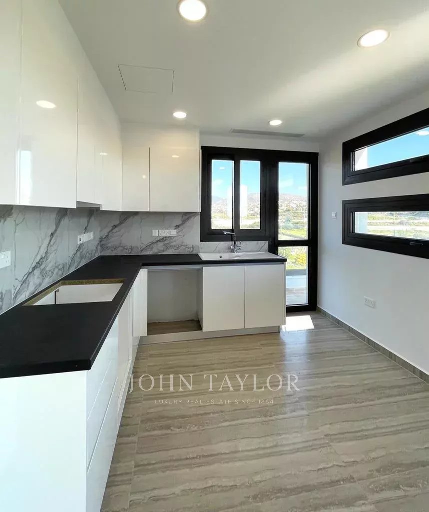 Appartement à Germasogeia, Chypre, 80 m² - image 2