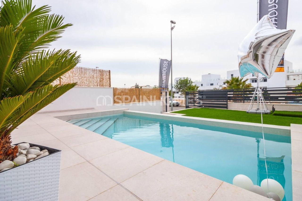 Villa a Orihuela, Spagna, 185 m² - foto 2