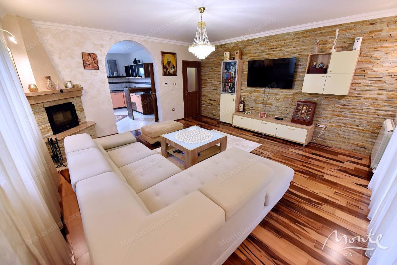 Villa à Podgorica, Monténégro, 175 m² - image 5