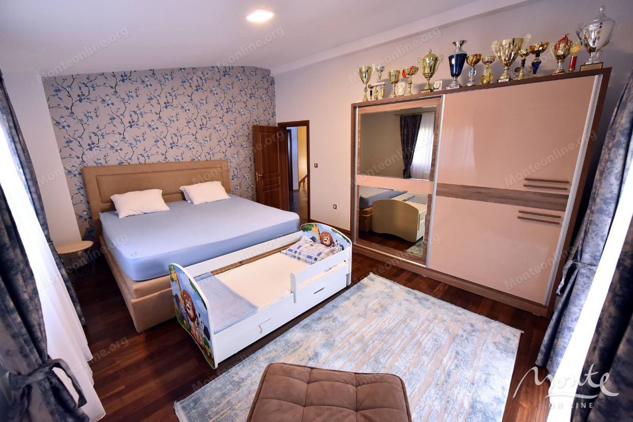 Villa à Podgorica, Monténégro, 175 m² - image 17