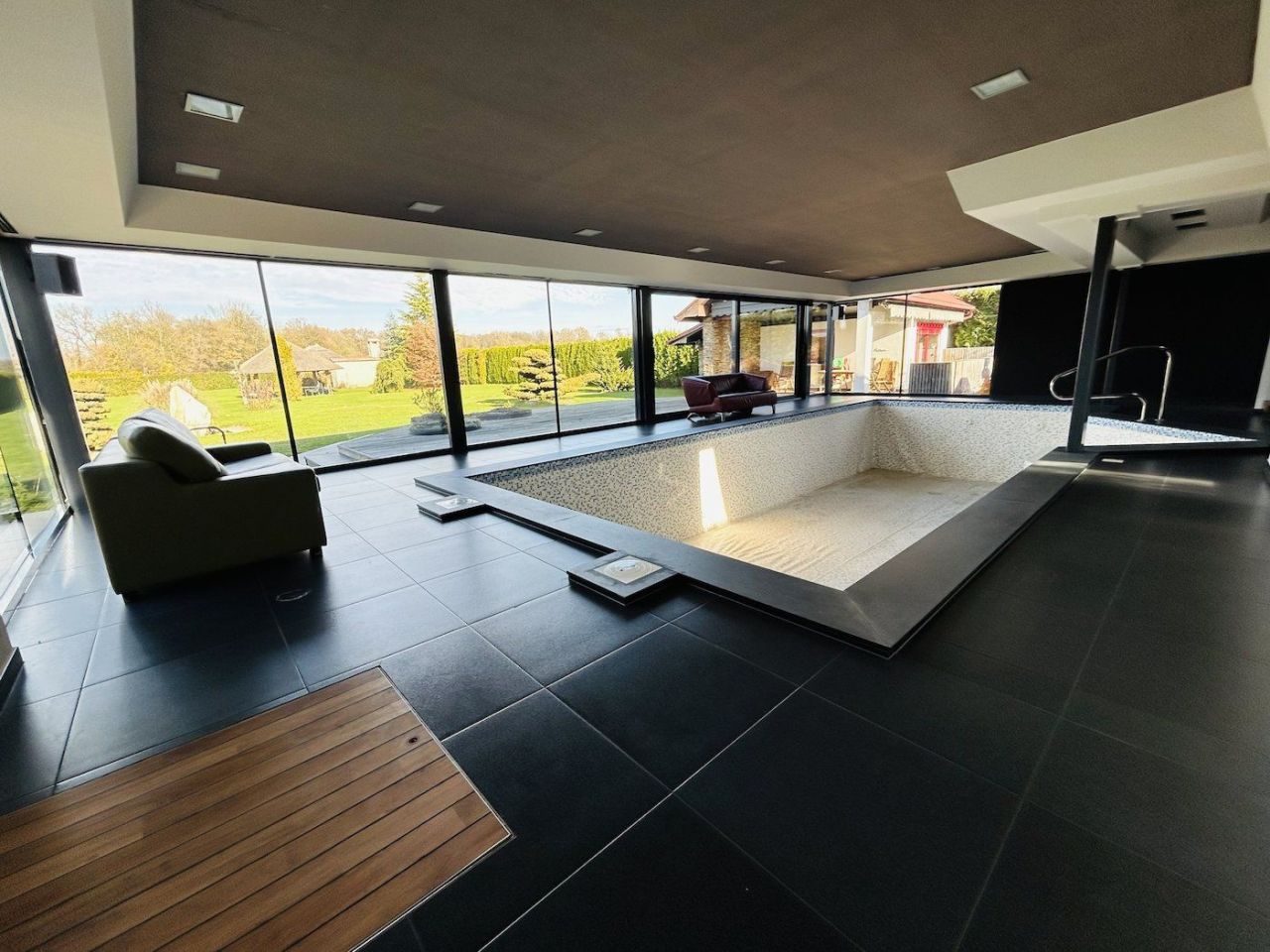 House Tišina, Slovenia, 525 m² - picture 1