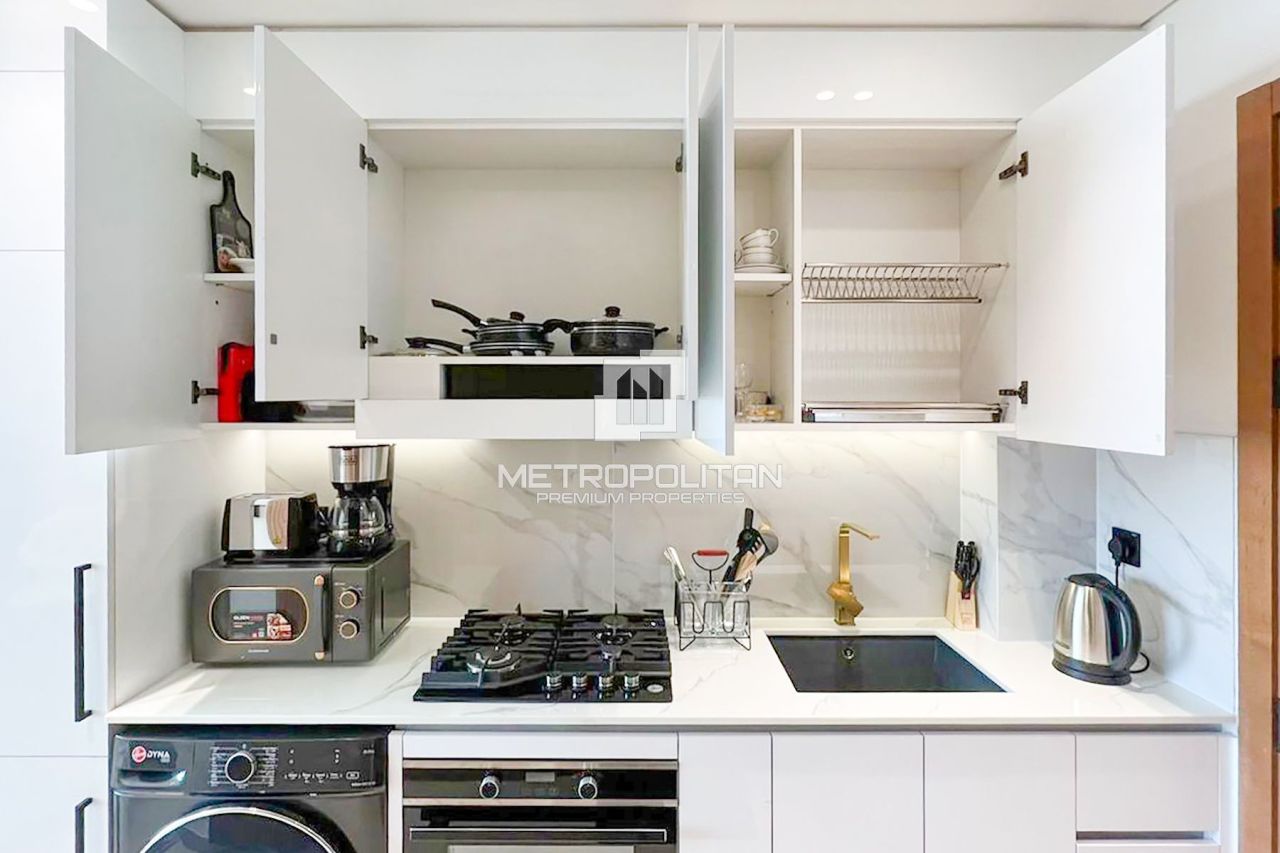 Apartment in Dubai, UAE, 31 m² - picture 7