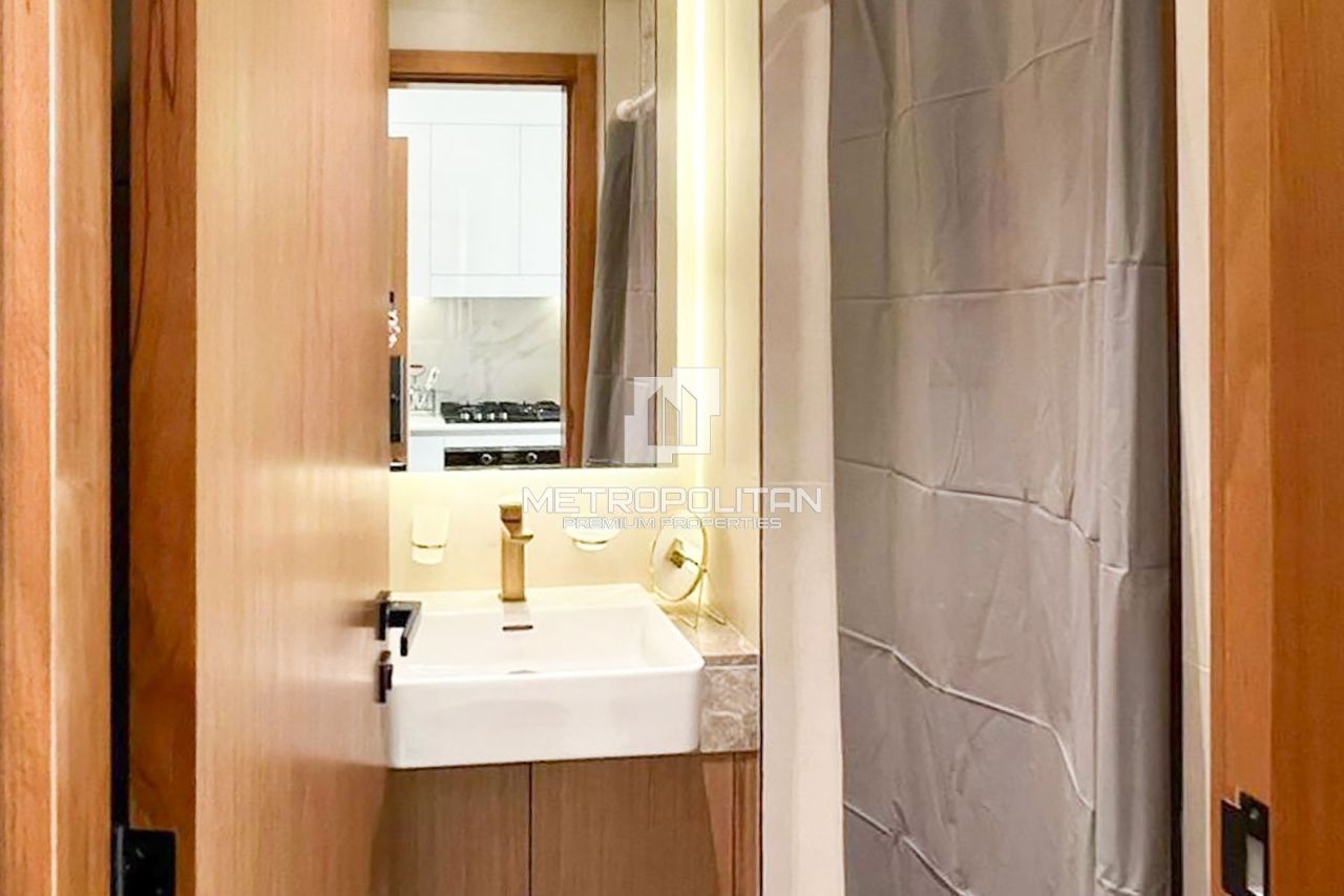 Apartment in Dubai, UAE, 31 m² - picture 10