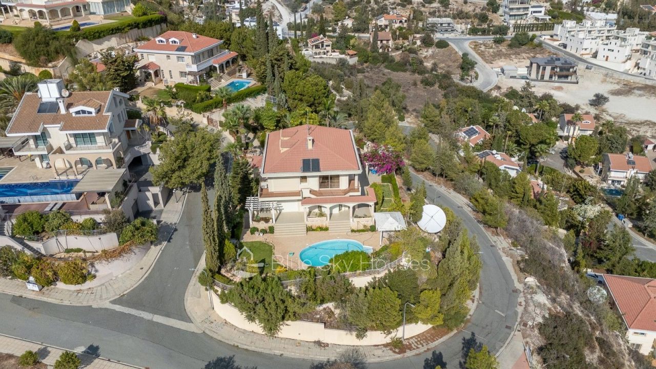 Villa en Limasol, Chipre, 467 m² - imagen 1