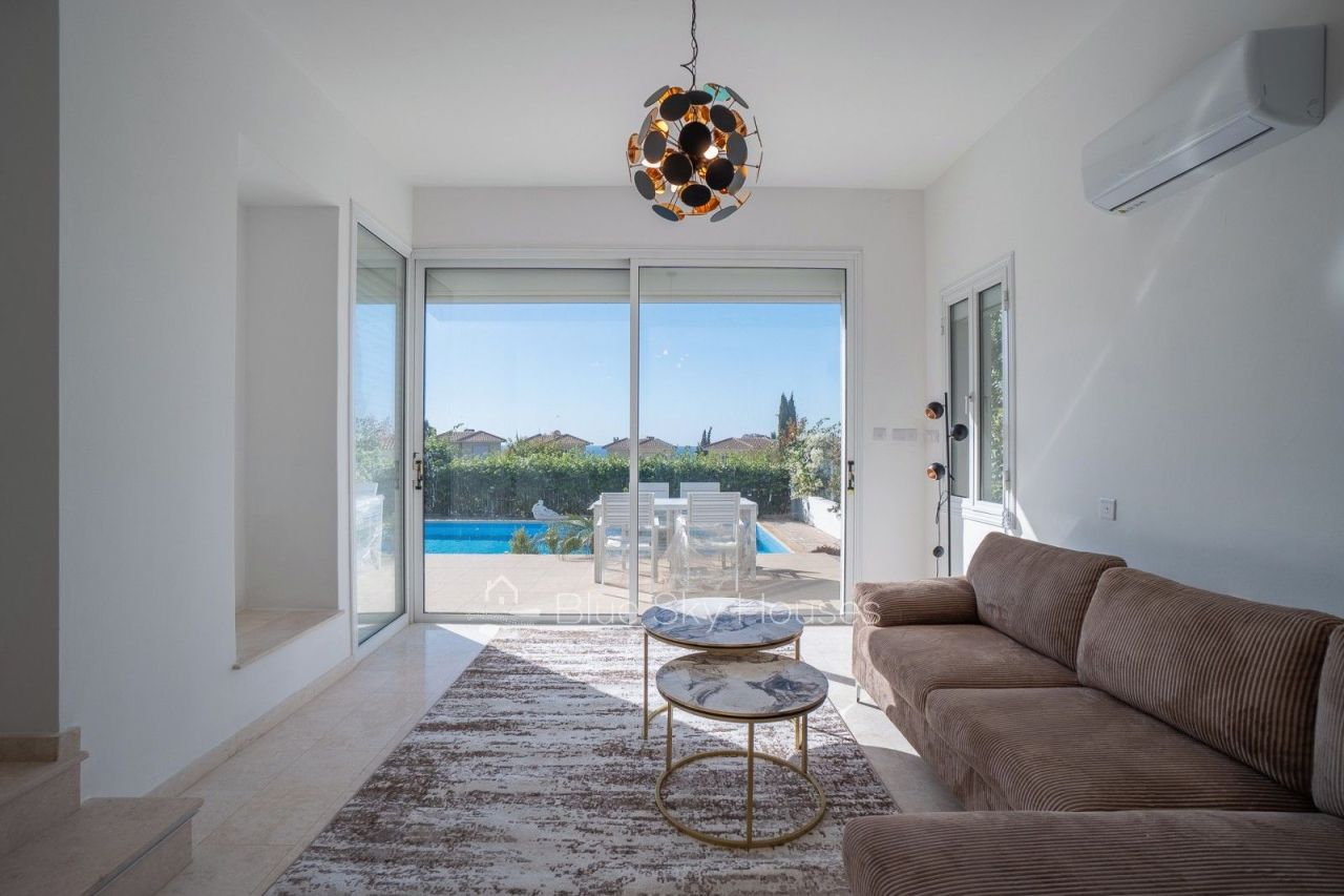 Villa in Paphos, Cyprus - picture 6