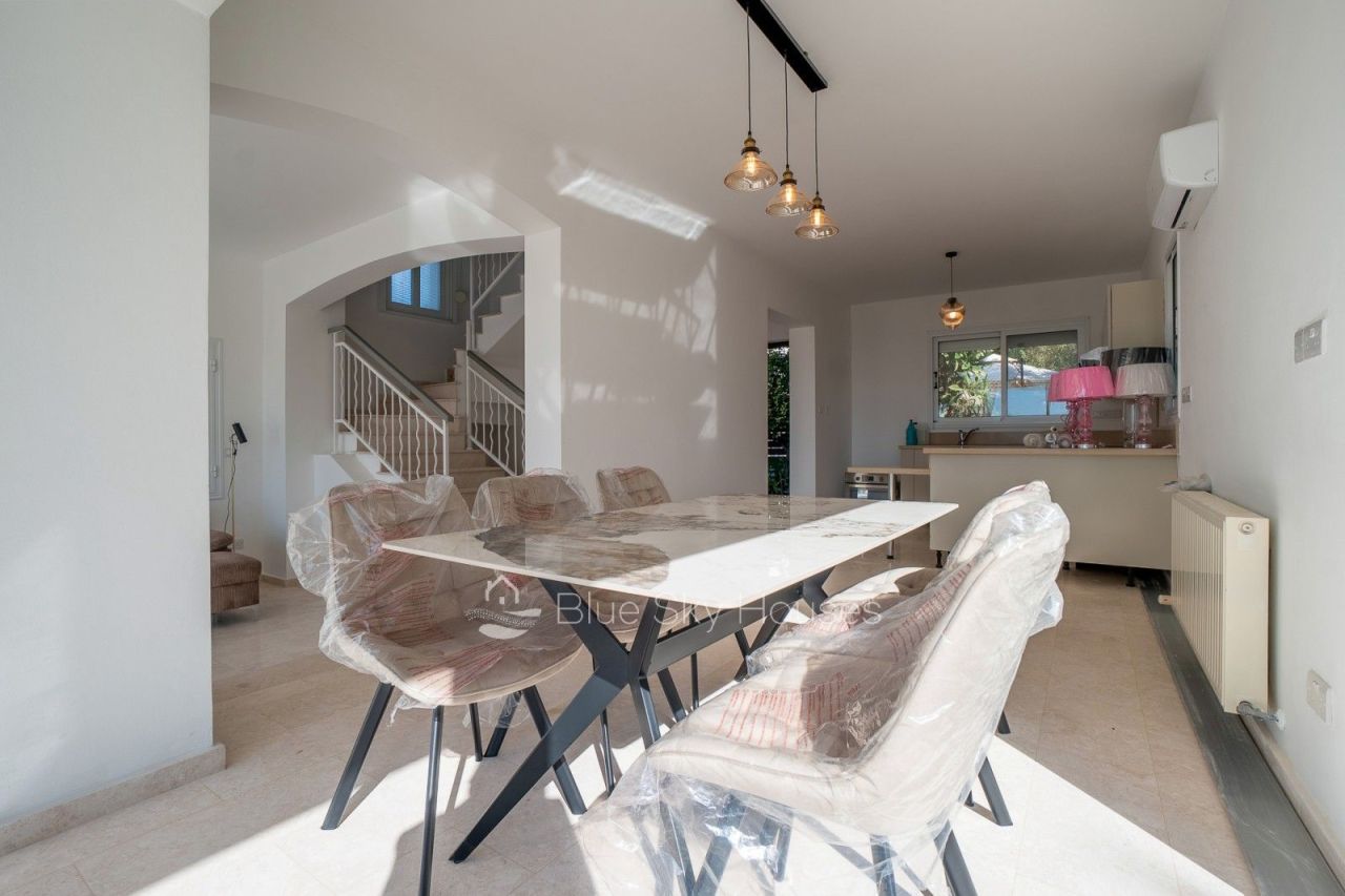 Villa in Paphos, Cyprus - picture 7