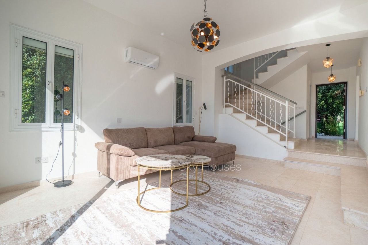 Villa in Paphos, Cyprus - picture 8