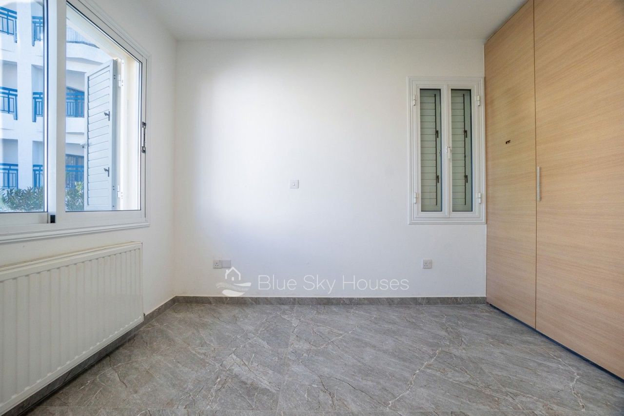 Villa in Paphos, Cyprus - picture 19