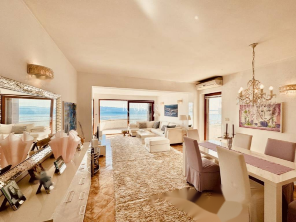 Appartamento a Opatija, Croazia, 224 m² - foto 1