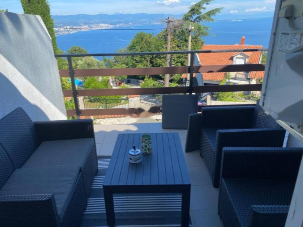 Haus in Opatija, Kroatien, 240 m² - Foto 1