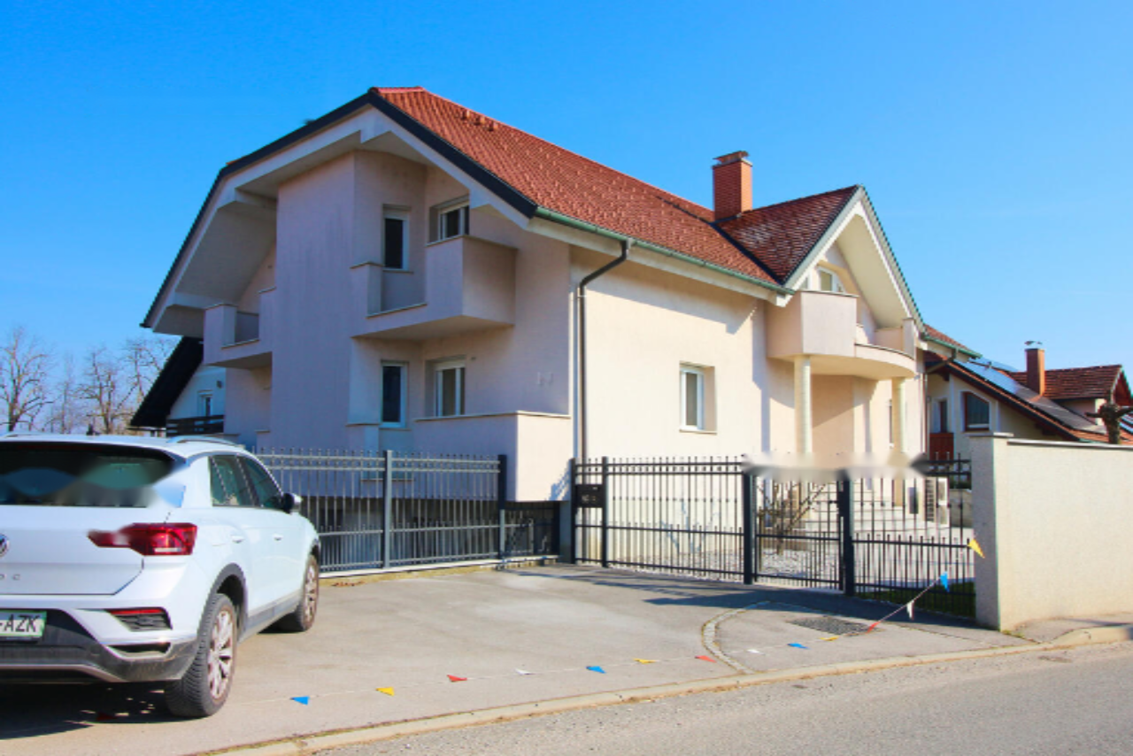 Casa a Lubiana, Slovenia, 422 m² - foto 1