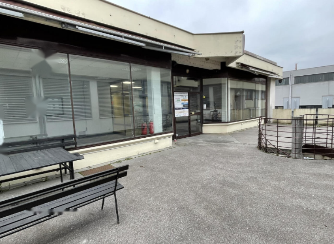 Oficina en Liubliana, Eslovenia, 39 m² - imagen 2