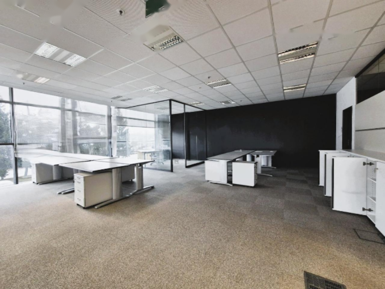 Bureau à Ljubljana, Slovénie, 270 m² - image 3
