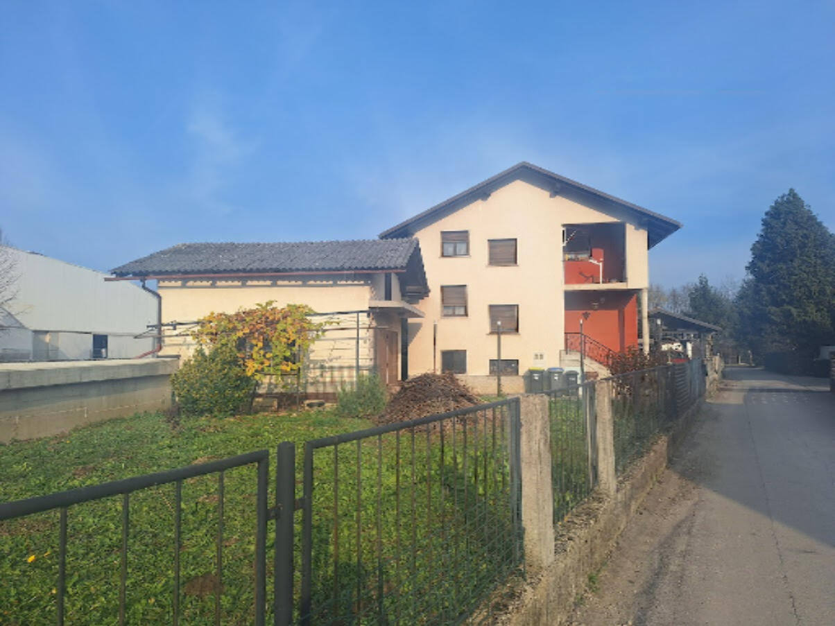 Terreno en Liubliana, Eslovenia, 604 m² - imagen 4
