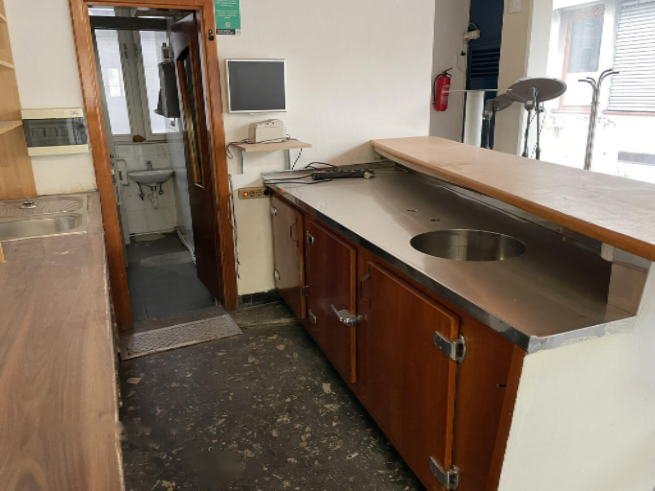 Oficina en Liubliana, Eslovenia, 39 m² - imagen 5