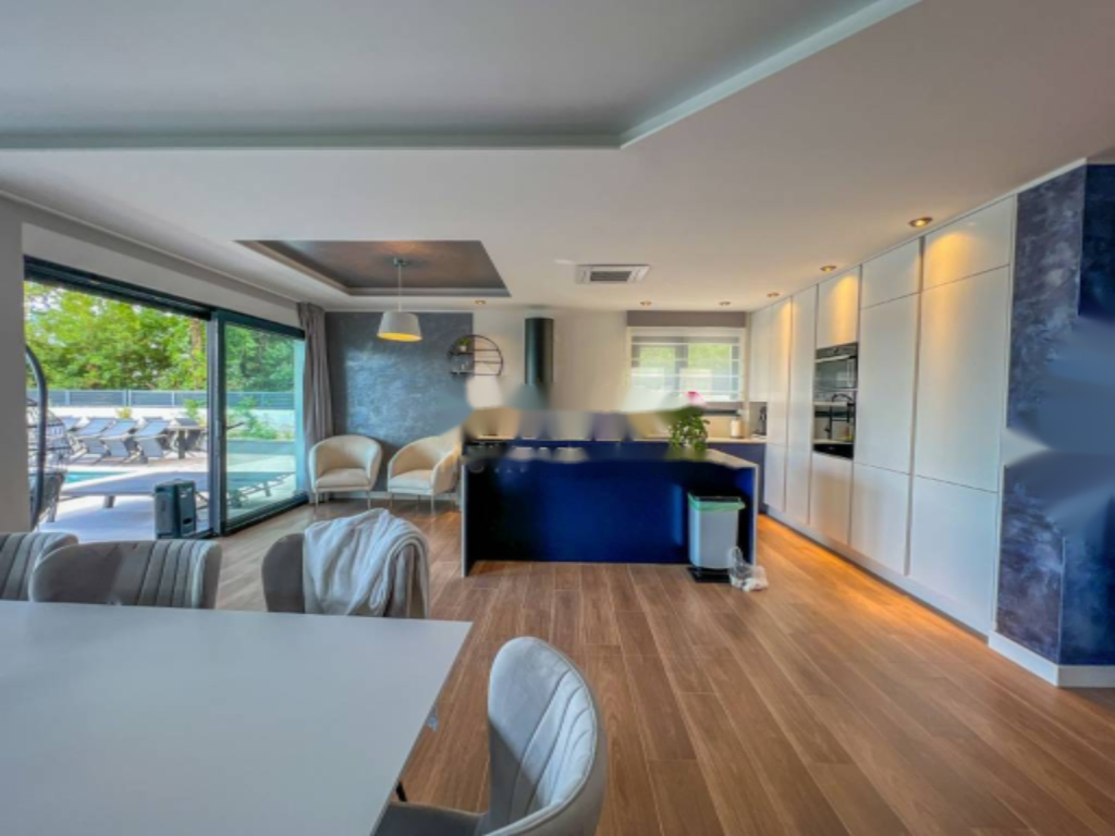 Maison à Opatija, Croatie, 400 m² - image 8