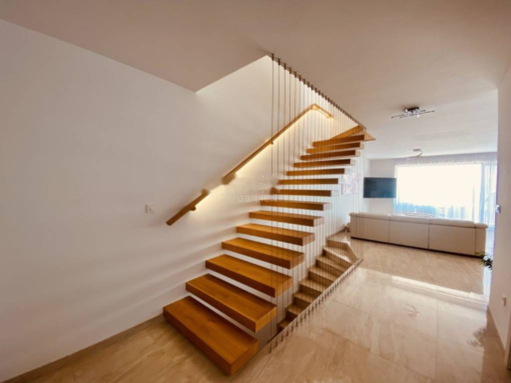 Maison à Opatija, Croatie, 250 m² - image 8