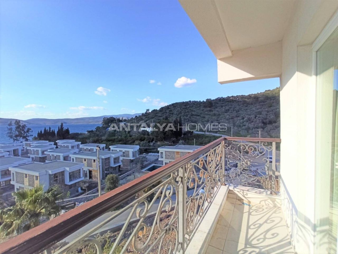 Appartement à Milas, Turquie, 130 m² - image 1