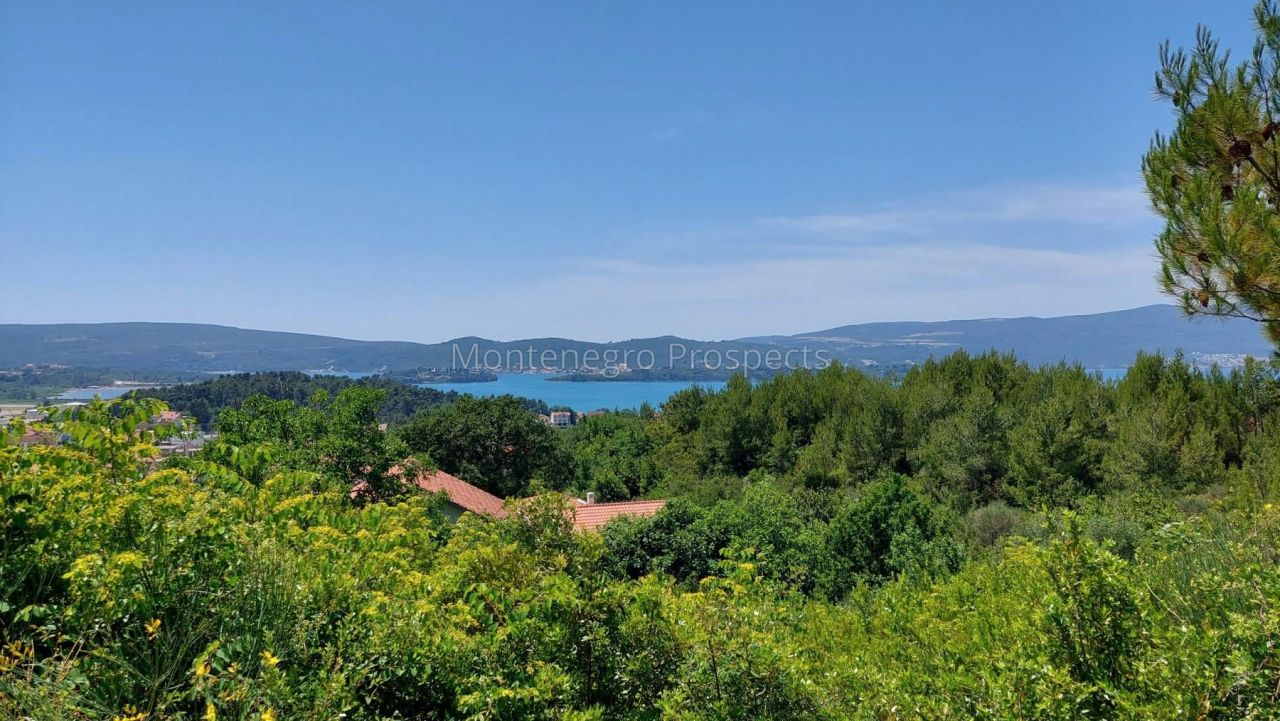 Land in Tivat, Montenegro, 1 509 m² - picture 3