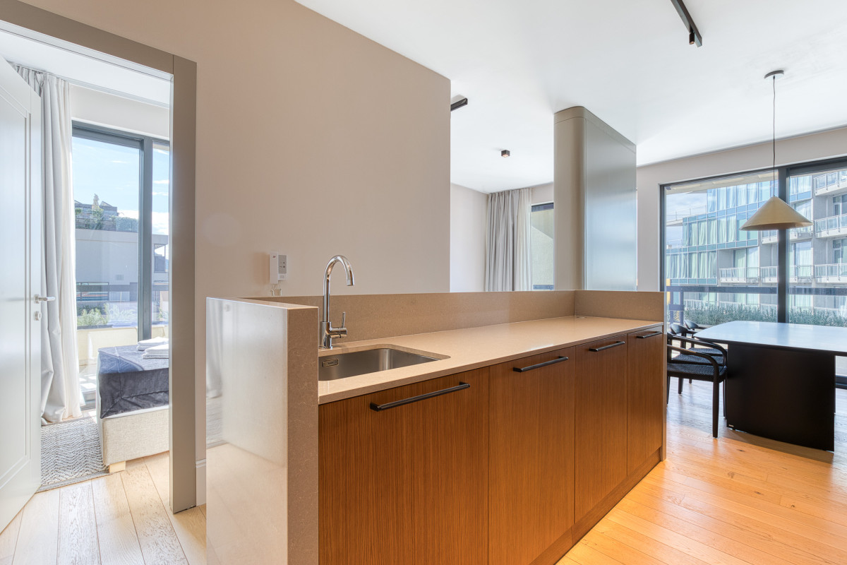 Piso en Becici, Montenegro, 113 m² - imagen 2