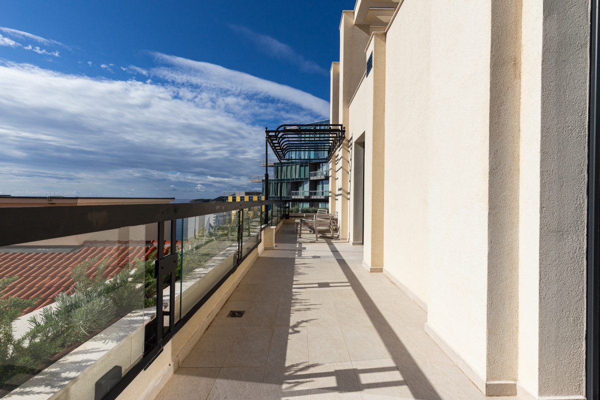 Piso en Becici, Montenegro, 113 m² - imagen 15